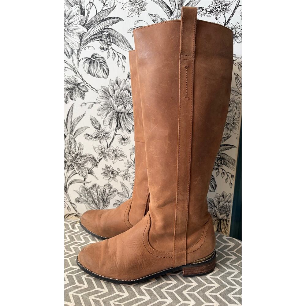 Very Votatile Mel Women's Brown Leather High Boots Size 7.5 Gold Trim - Picture 4 of 7